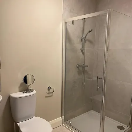 Σπίτι διακοπών Spacious Family In With Garden *